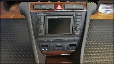 Preview: S6 C5 V8 Set Navi Plus Konsole Schacht Klimagerät