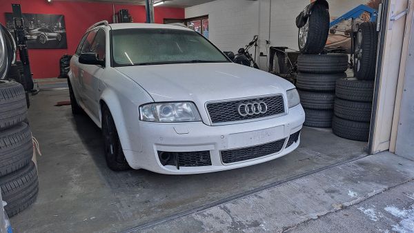 Preview: Audi S6 C5 Handschalter RS6 Teile, Preis auf Anfrage