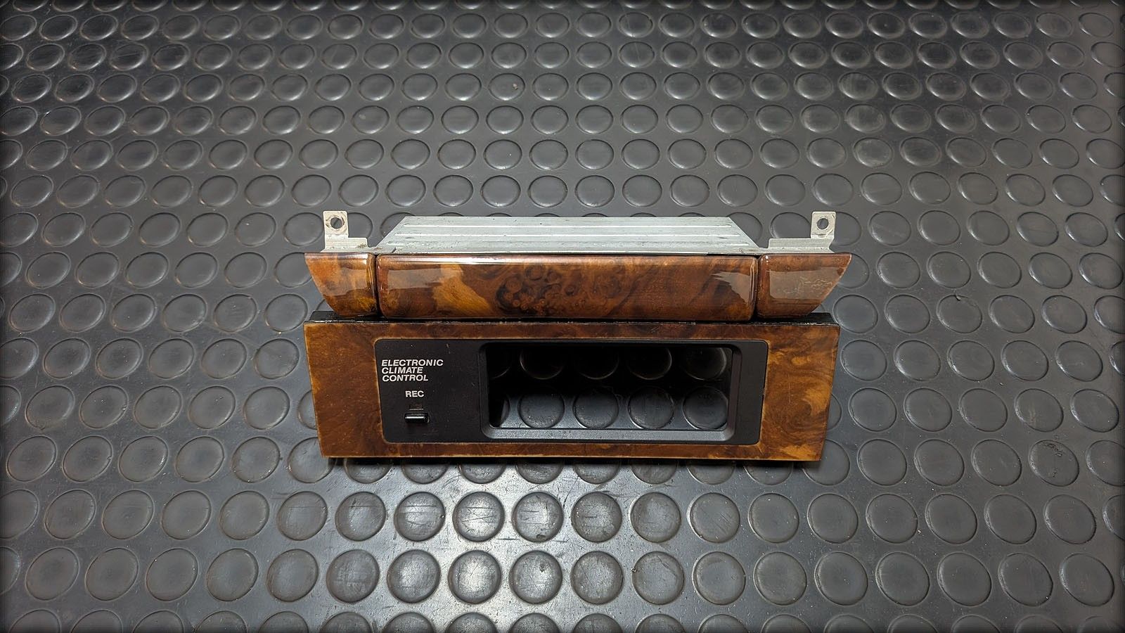 200 20V Aschenbecher Klimablende Wurzelholz