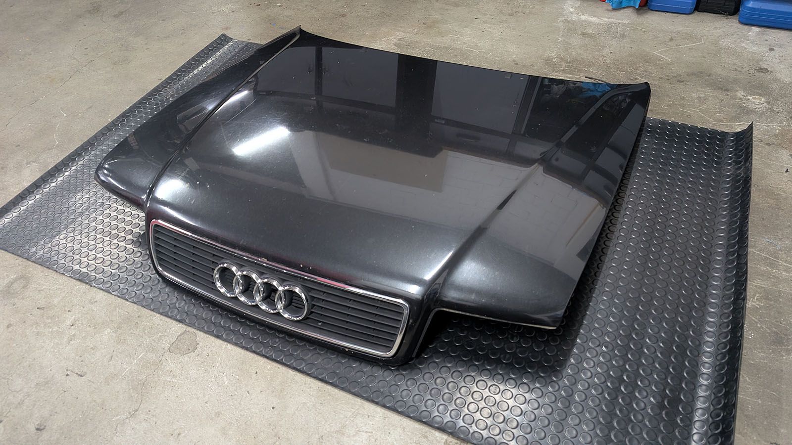 80 B4 / S2 Motorhaube mit Kühlergrill