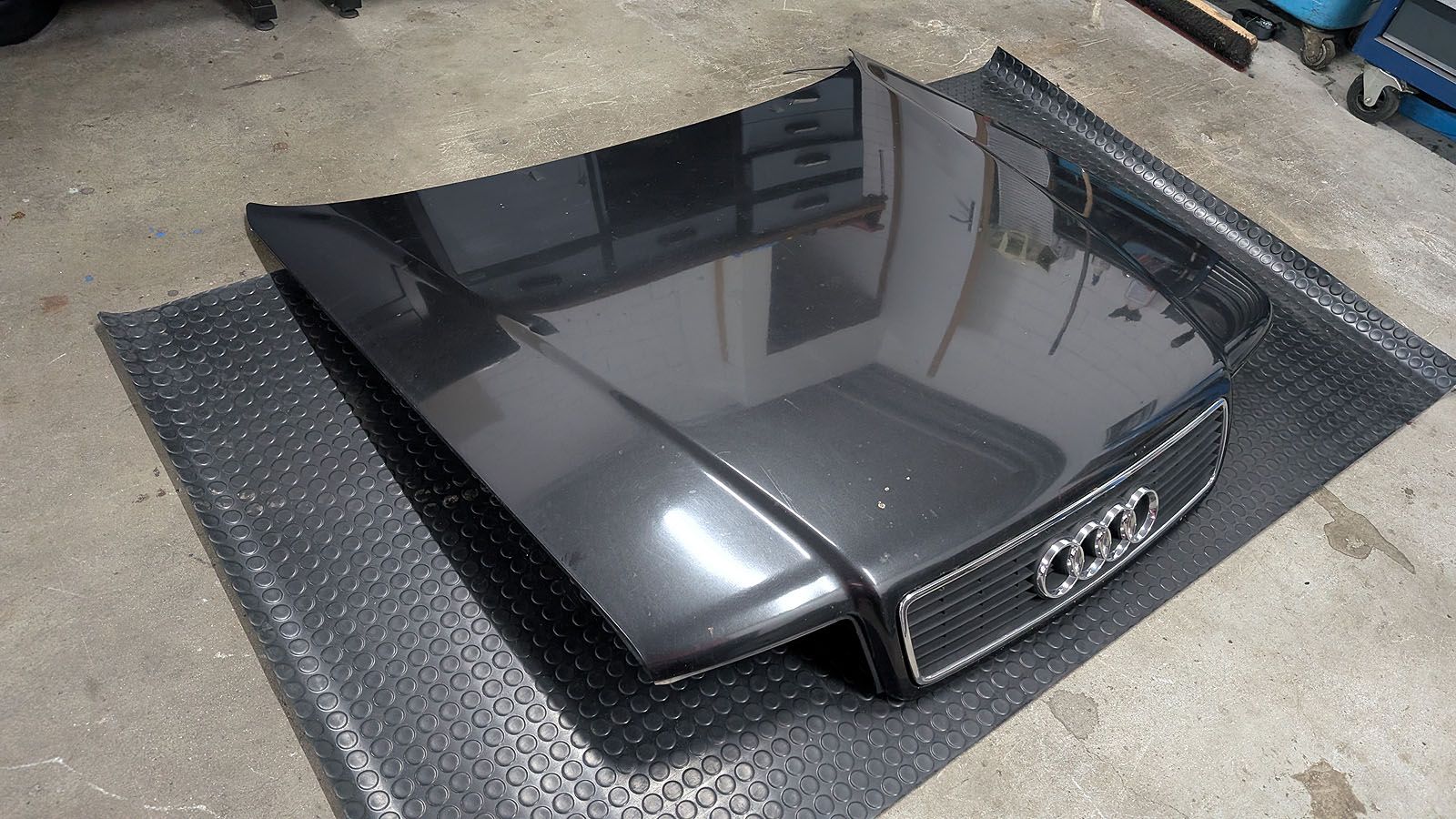 80 B4 / S2 Motorhaube mit Kühlergrill