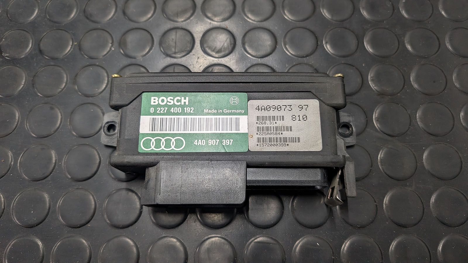 80 B4 2.3l Steuergerät Klopfsensor 4A0 907 397