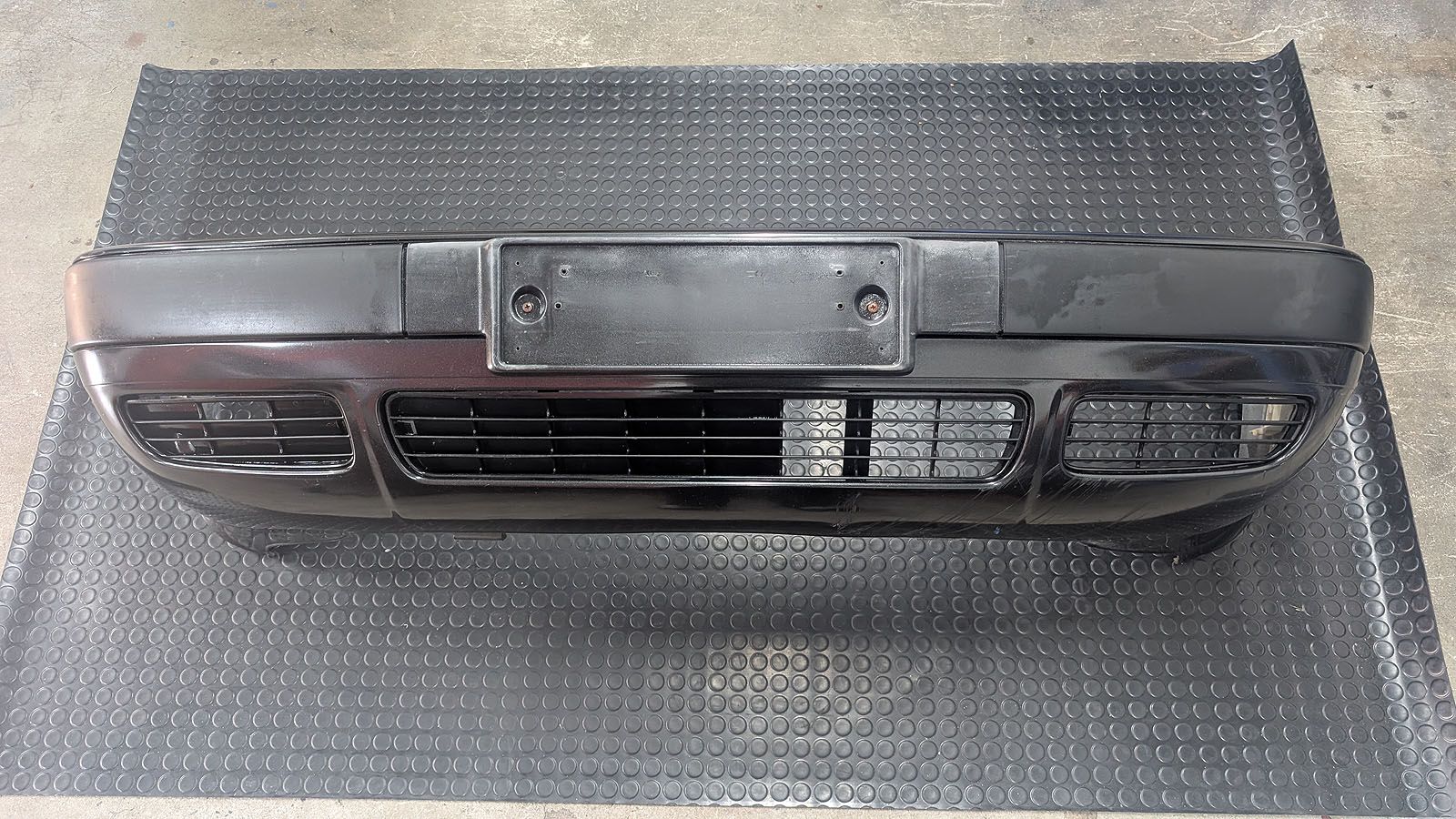 80 B4 Stossstange vorne