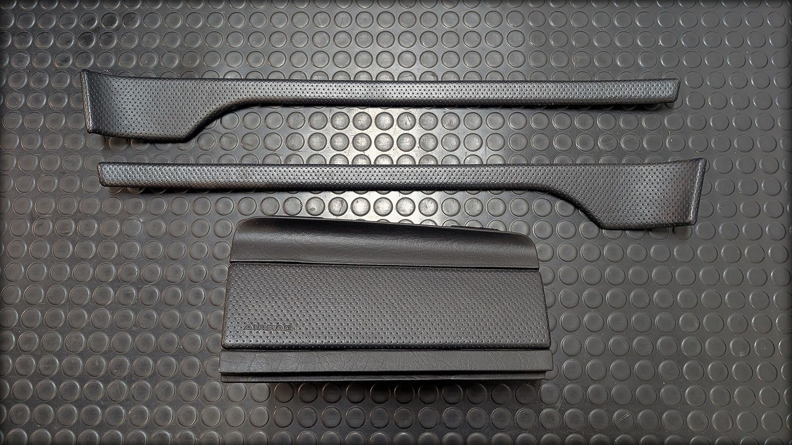 80 B4 Beifahrerairbag Dekorleisten Lochleder 1995