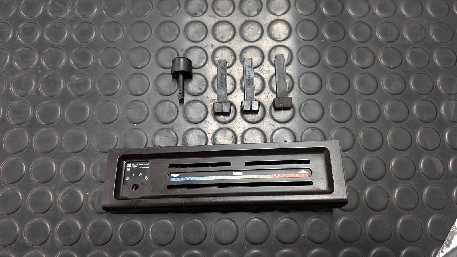 Porsche 924 Blende Bedienung Heizung Lüftung