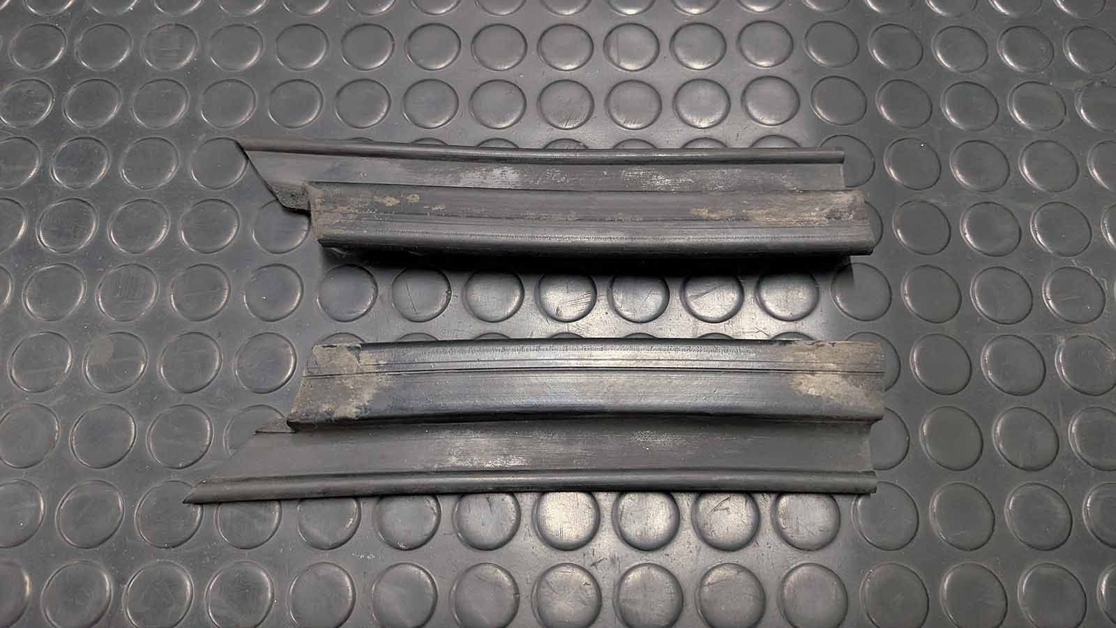 Porsche 924 Dichtungen unter Scheinwerfer