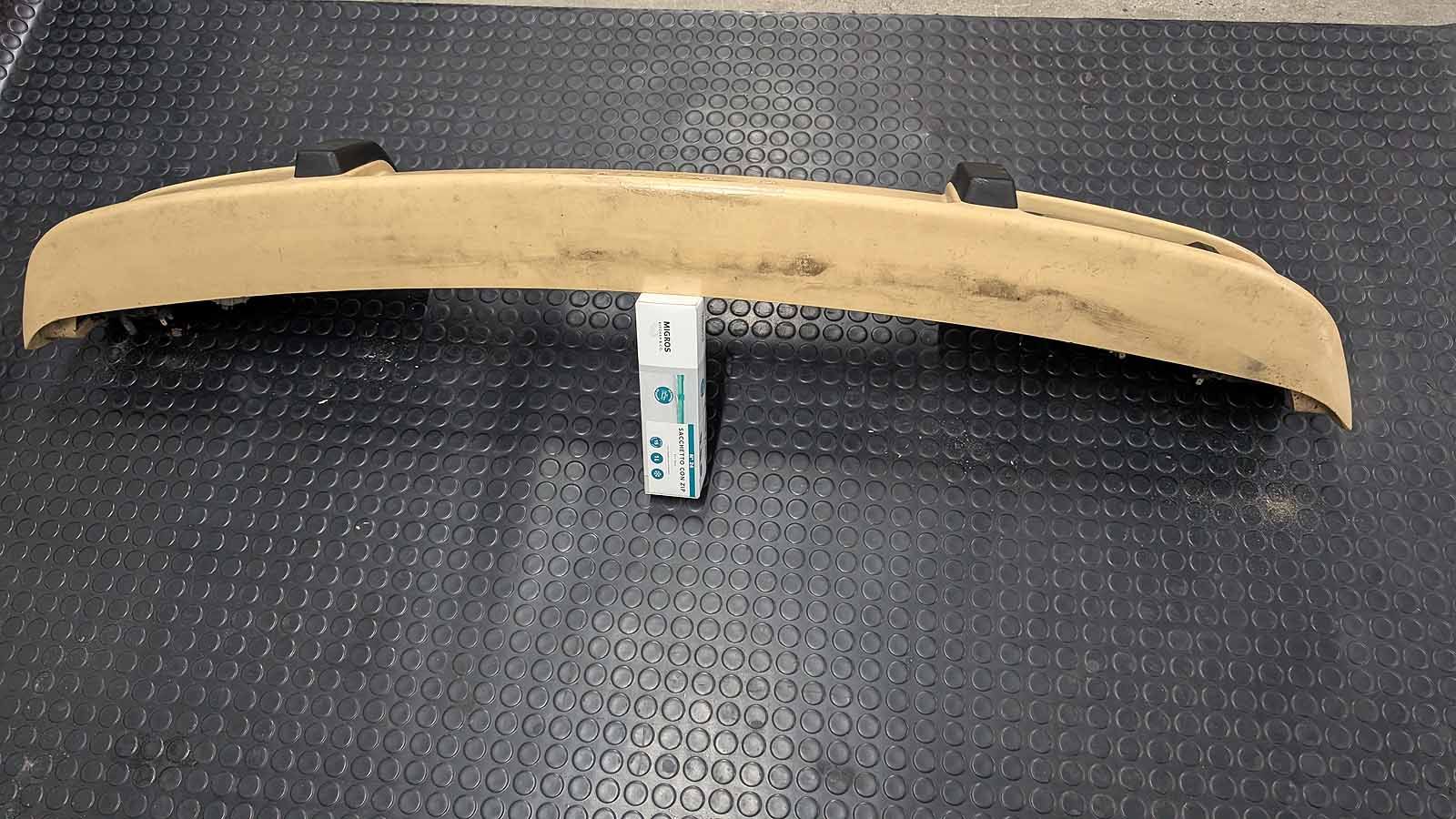Porsche 924 Stossstange vorne