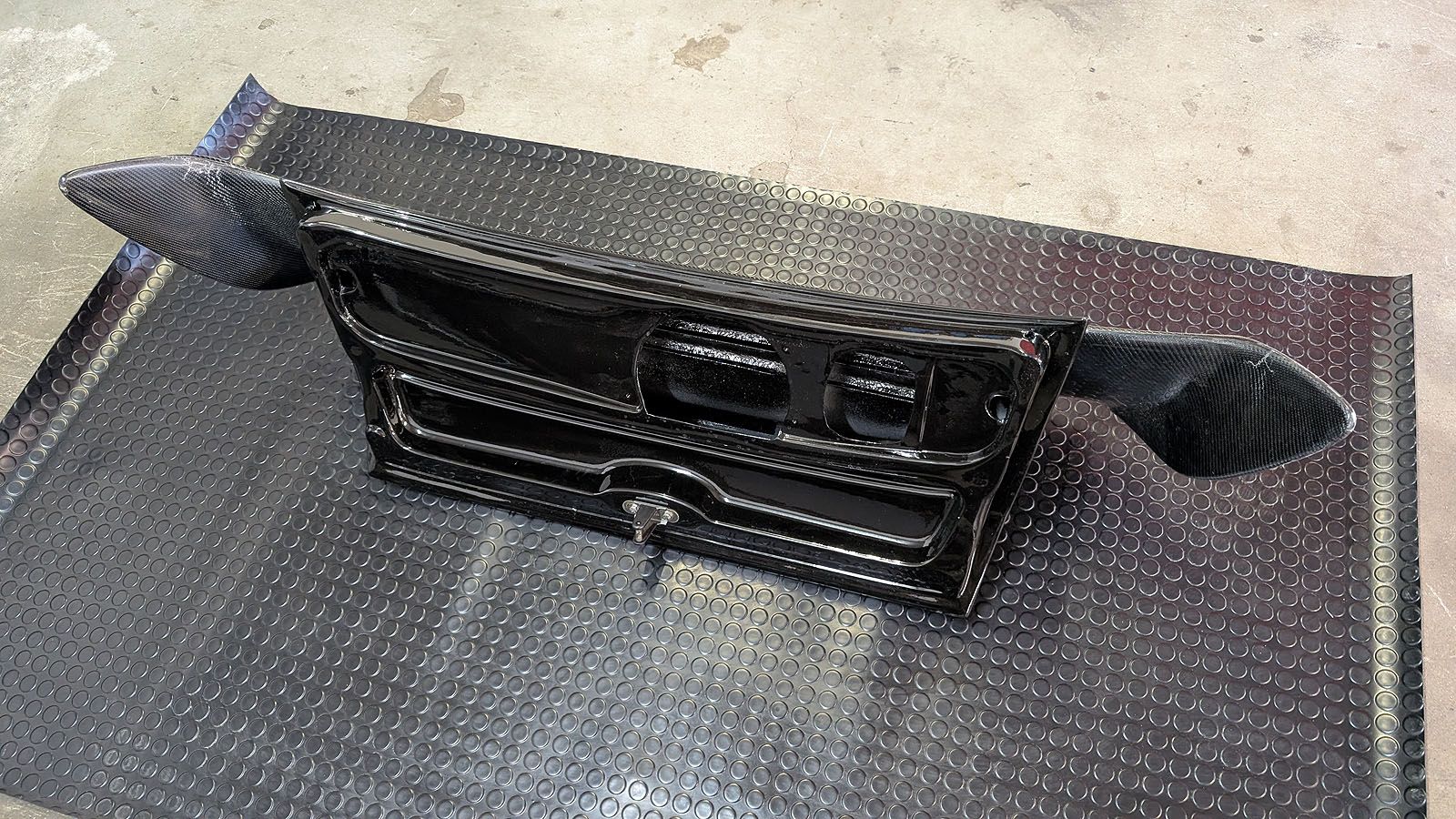 Porsche 996 GT2 Motorhaube und Spoiler Nachbau