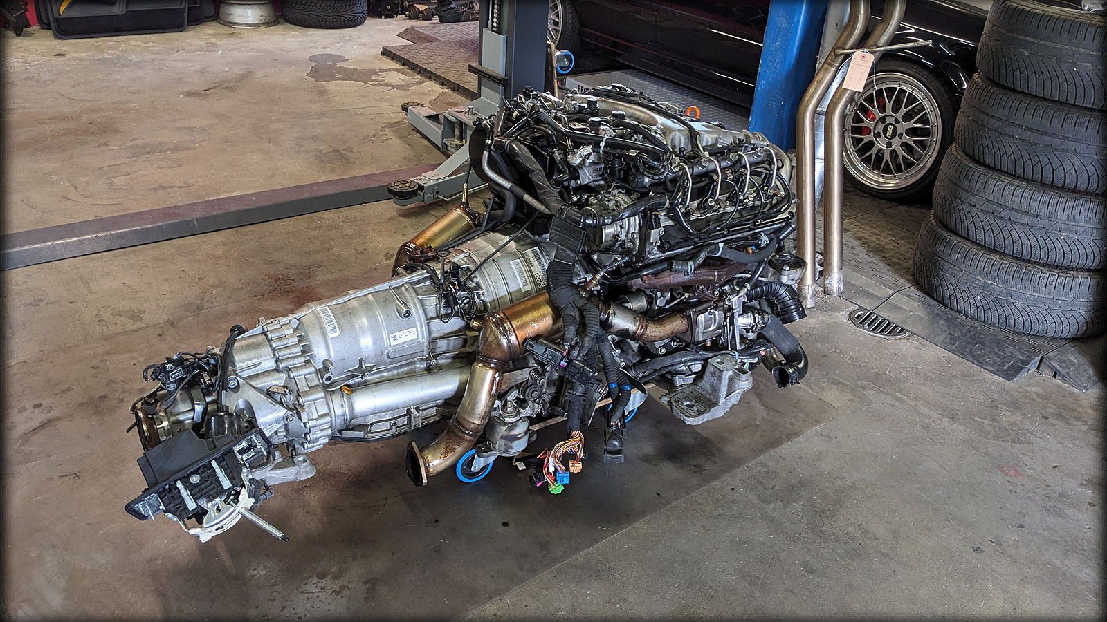 SETANGEBOT A8 D3 4.2l TDI 326 PS Motor mit Anbauteilen und Getriebe