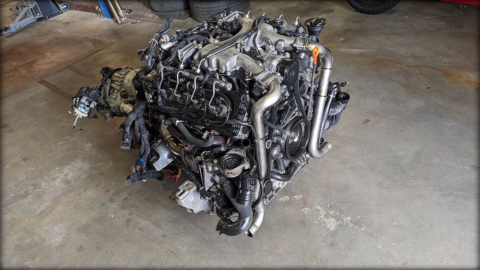 SETANGEBOT A8 D3 4.2l TDI 326 PS Motor mit Anbauteilen und Getriebe