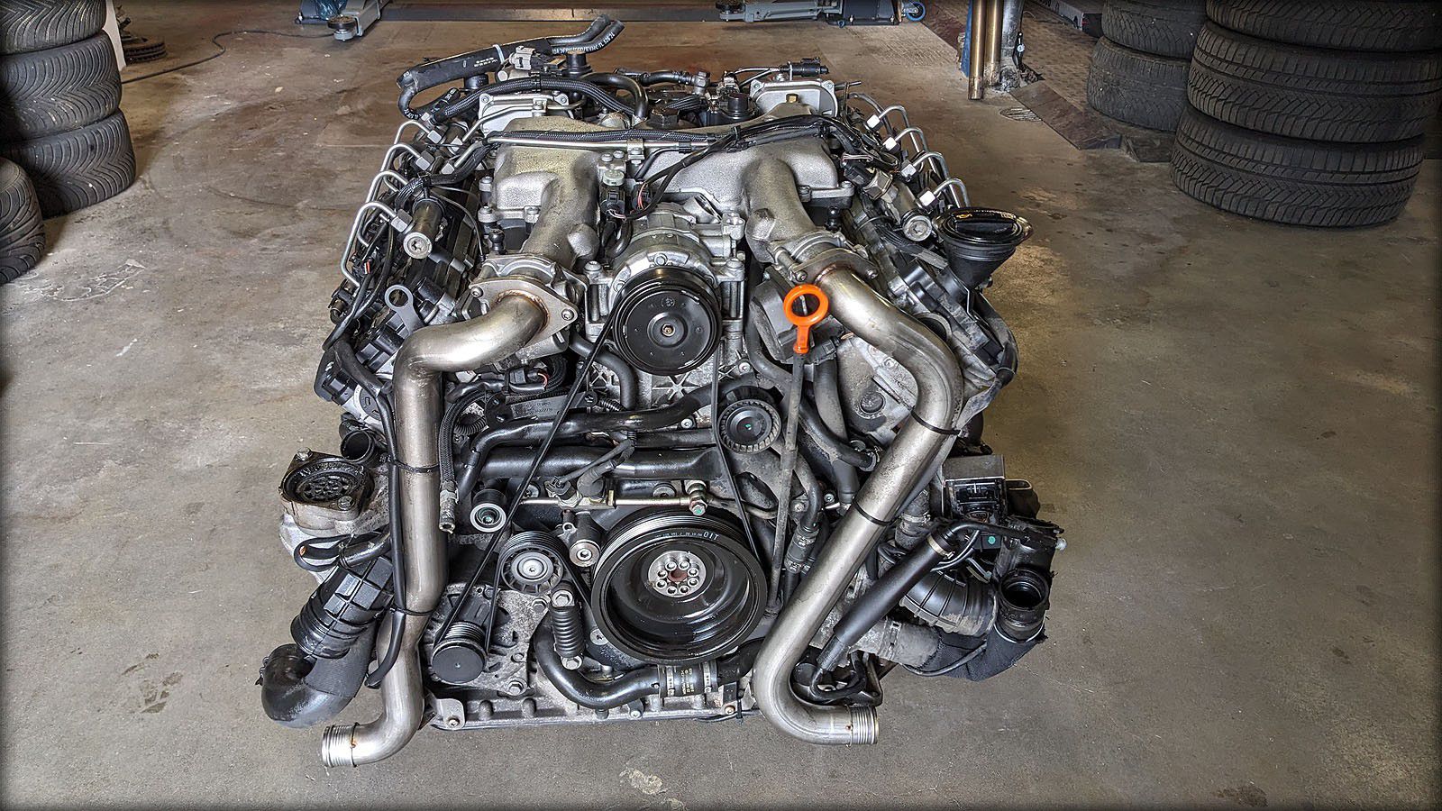 SETANGEBOT A8 D3 4.2l TDI 326 PS Motor mit Anbauteilen und Getriebe