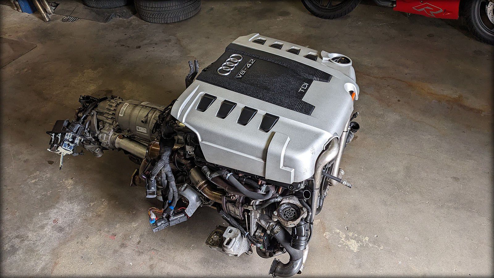 SETANGEBOT A8 D3 4.2l TDI 326 PS Motor mit Anbauteilen und Getriebe