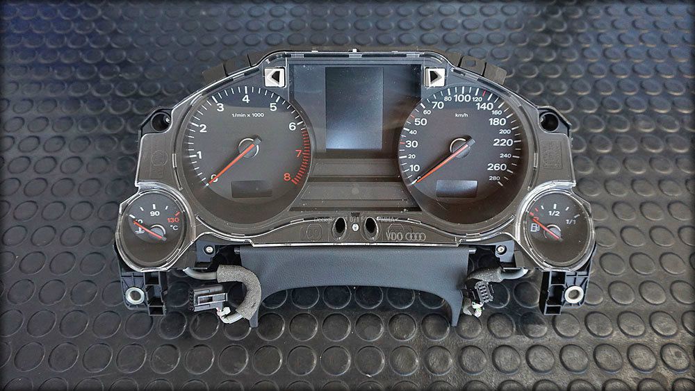A8 D3 W12 Kombiinstrument Tacho