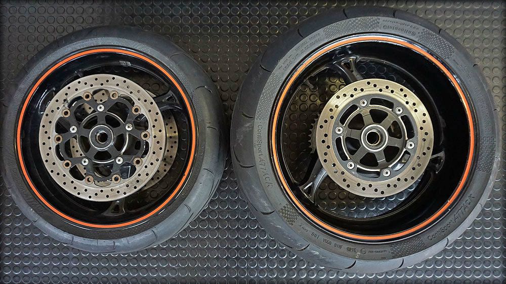 B-King Räder mit Conti Reifen, Bremsen, Ritzel