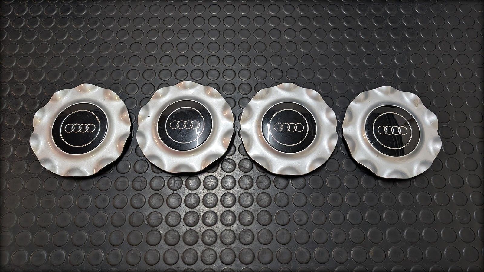 Cabrio Typ89 Felgendeckel Speedline Felgen