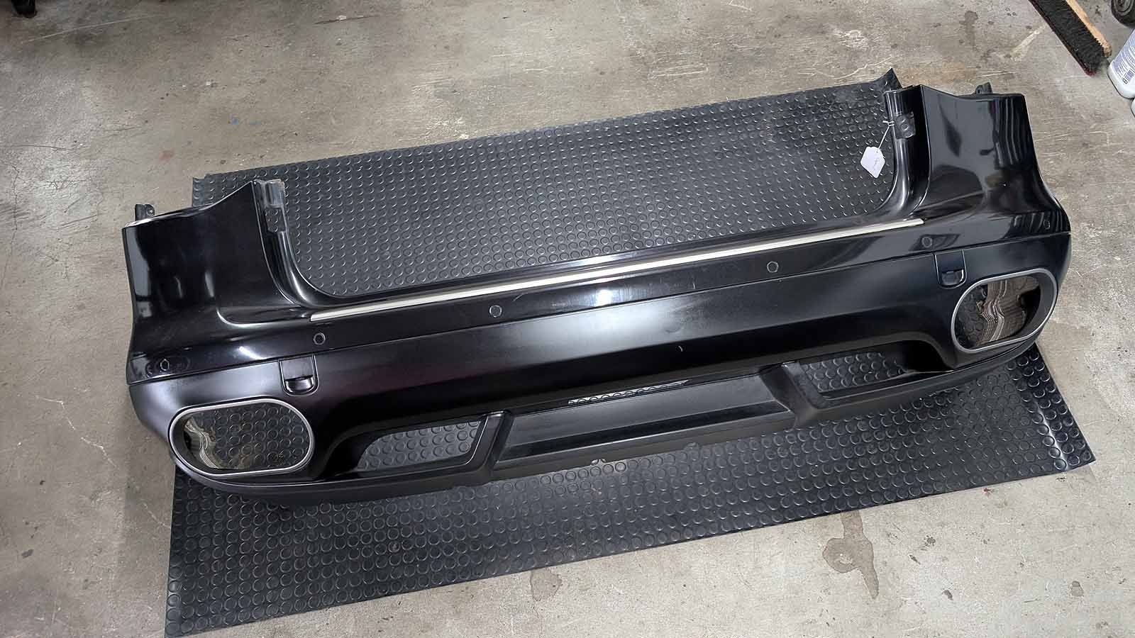 Cayenne Turbo 957 Stossstange hinten mit Parksensoren