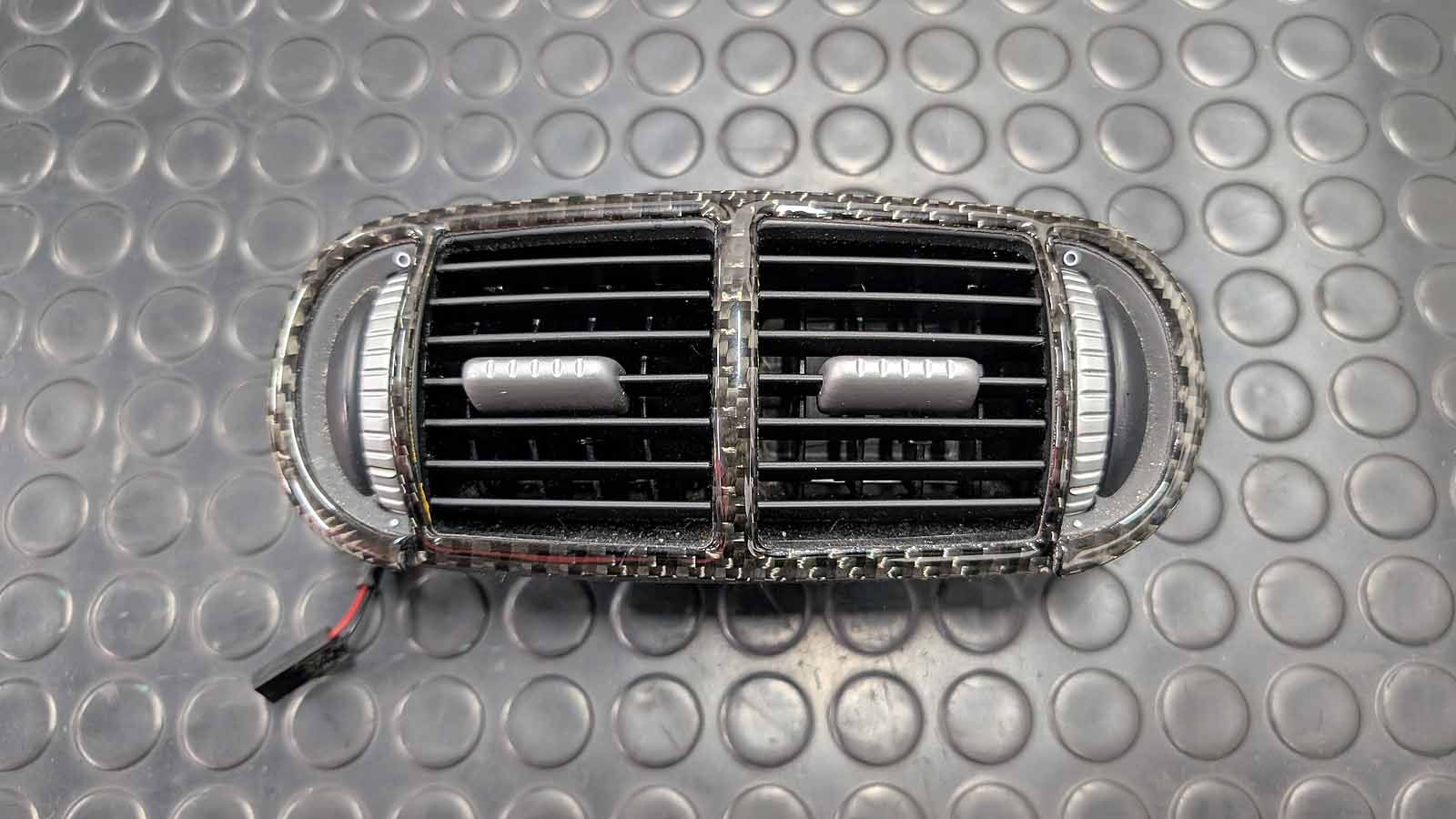 Cayenne Turbo 957 Carbon Luftdüsen hinten