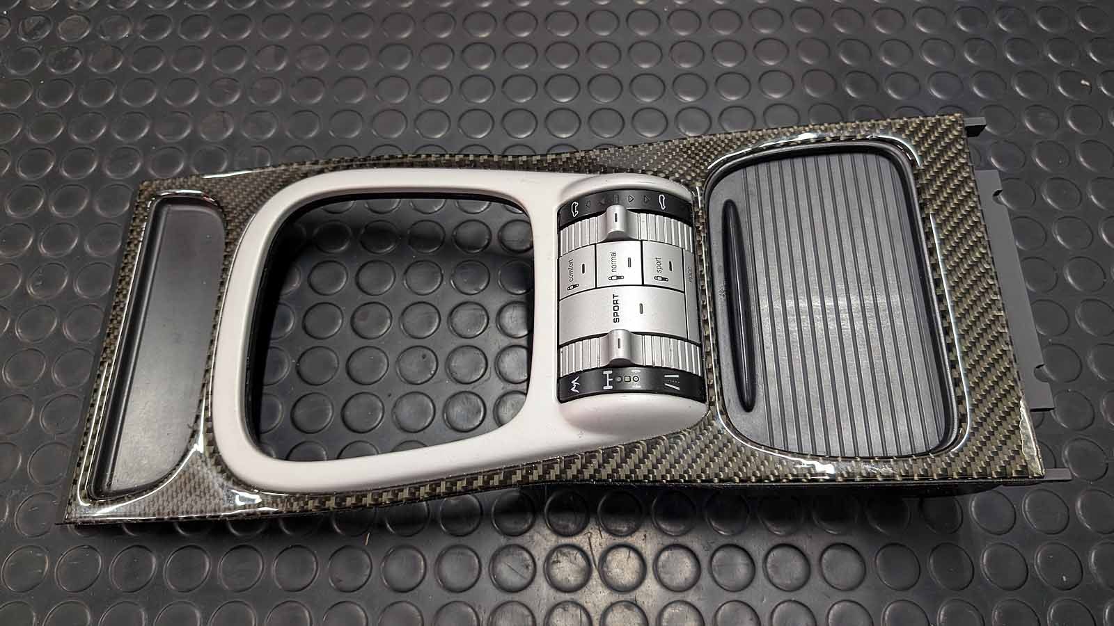 Cayenne Turbo 957 Carbon Mittelkonsole