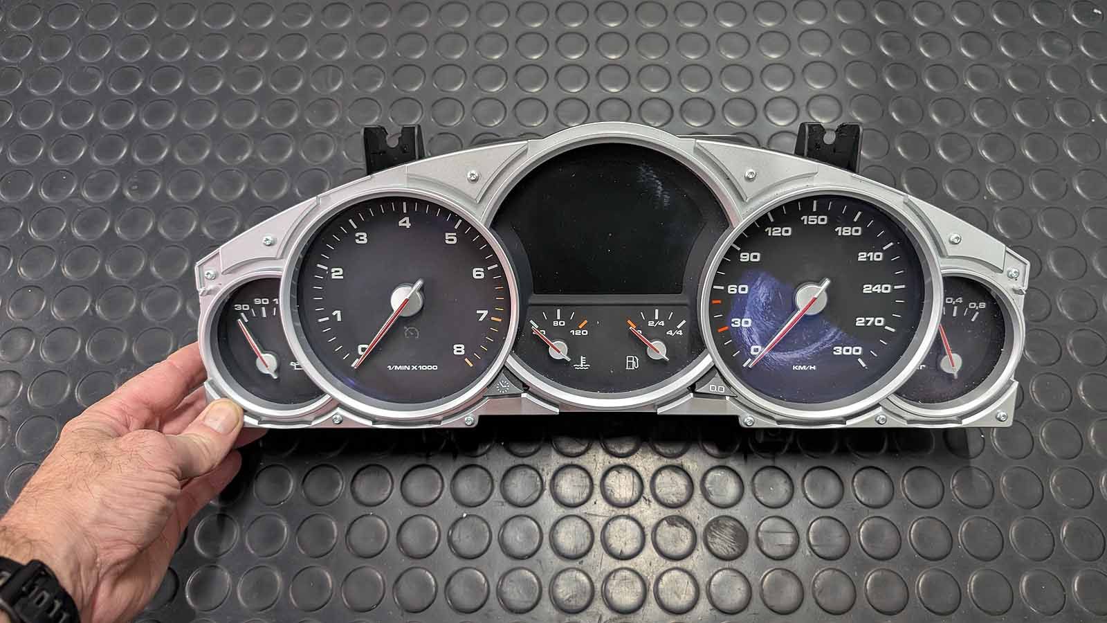 Cayenne Turbo 957 Tacho Kombiinstrument 7L5 920 885