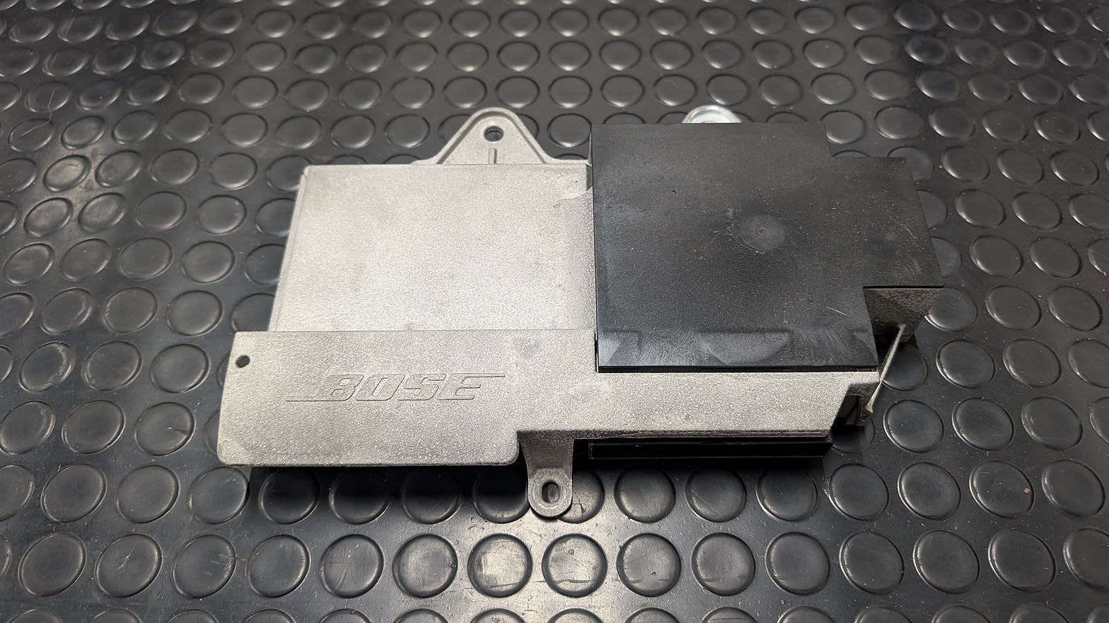 Cayenne Turbo S 957 Bose Verstärker