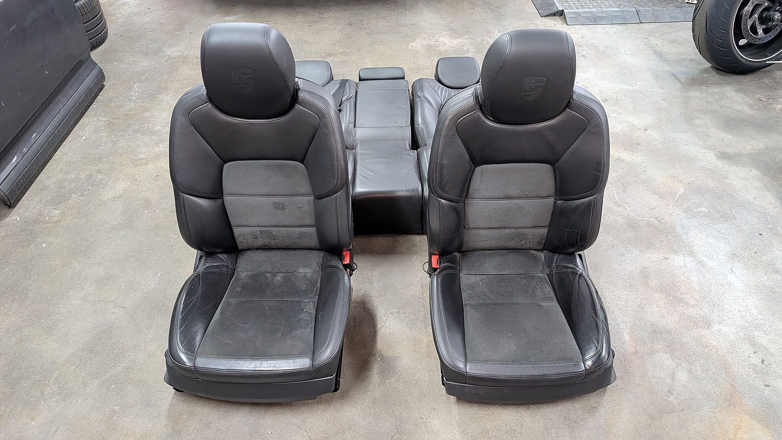 Cayenne Turbo S 957 Sitze Ausstattung Leder/Alcantara schwarz