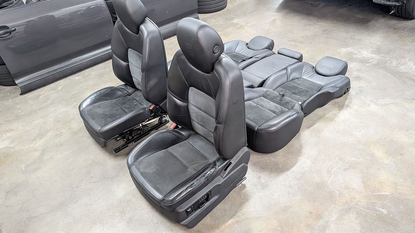 Cayenne Turbo S 957 Sitze Ausstattung Leder/Alcantara schwarz