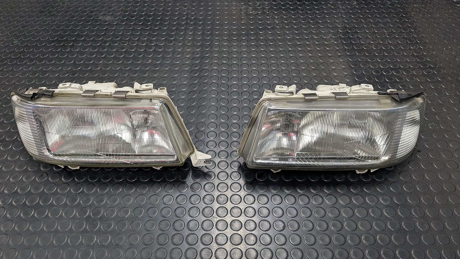 Coupe Typ89 S2 Scheinwerfer