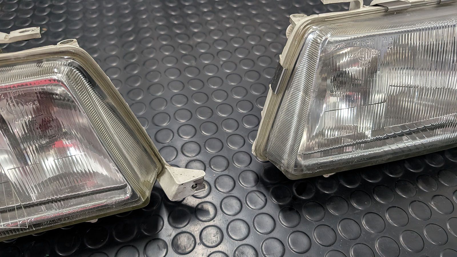 Coupe Typ89 S2 Scheinwerfer