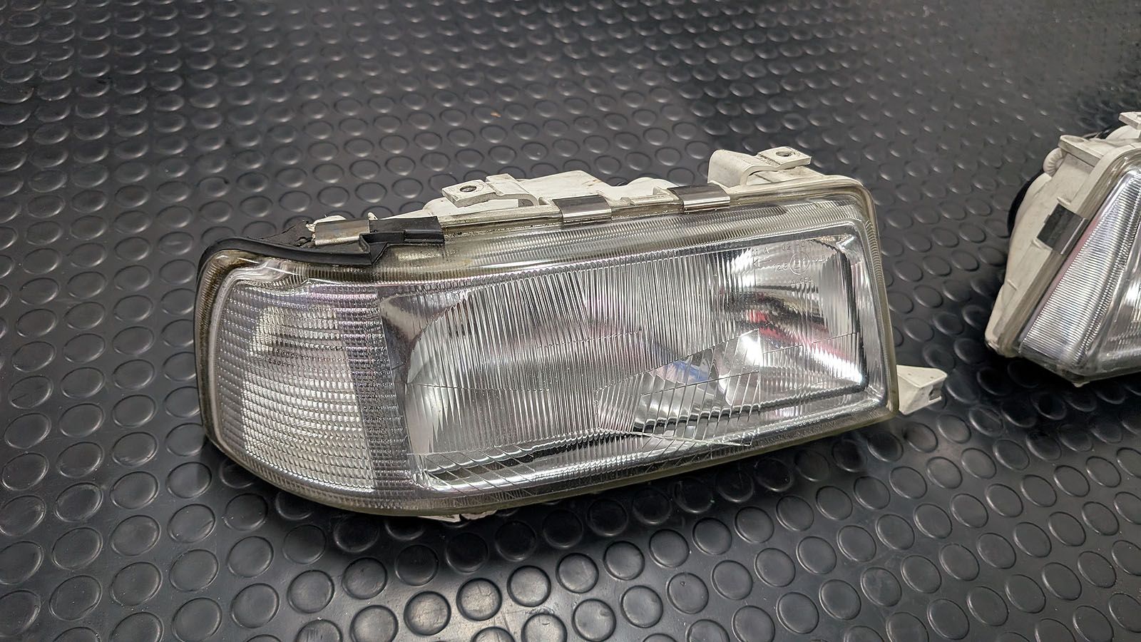 Coupe Typ89 S2 Scheinwerfer