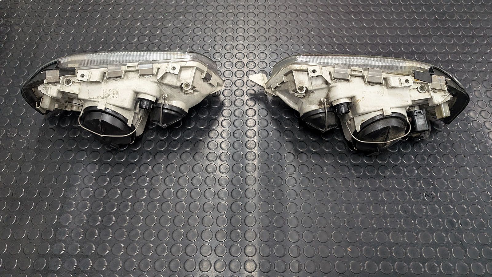 Coupe Typ89 S2 Scheinwerfer