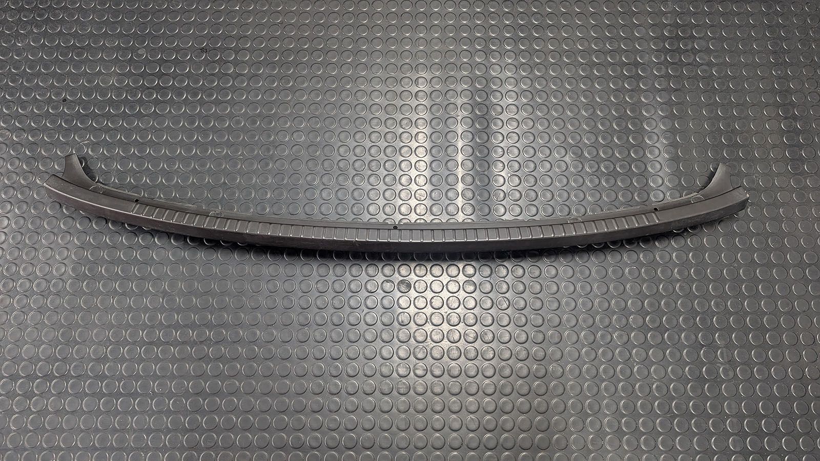 Coupe Typ89 S2 Abschlussleiste Kofferraum