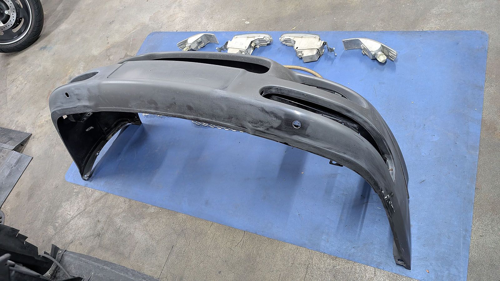 RS2 Stossstange vorne