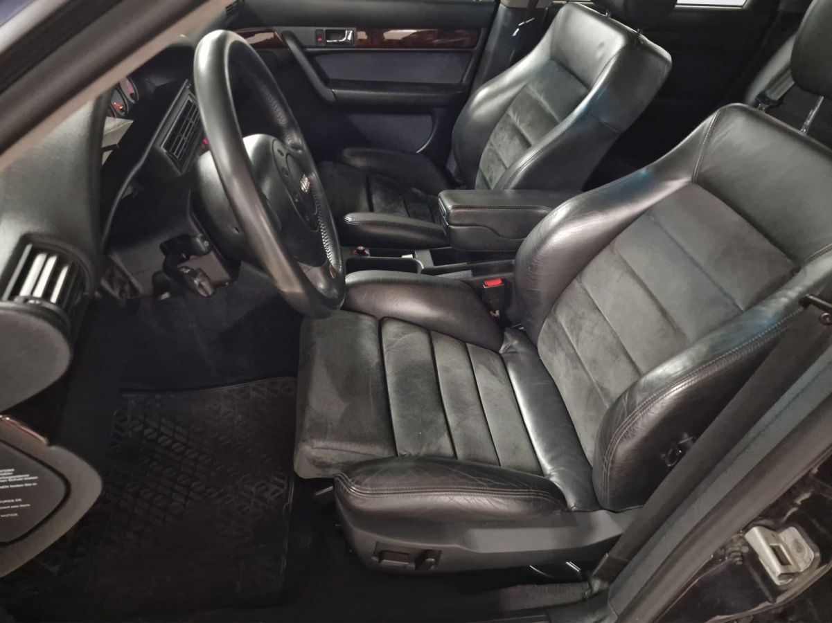 Audi S6 C4 V8