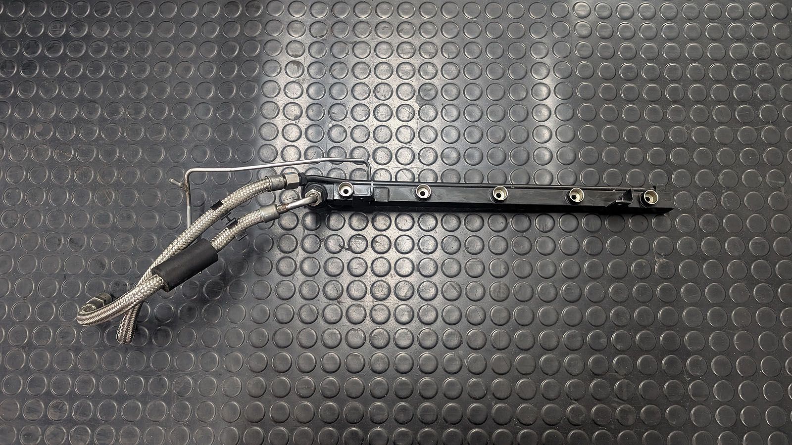 RS2 Benzinleiste mit Benzindruckregler