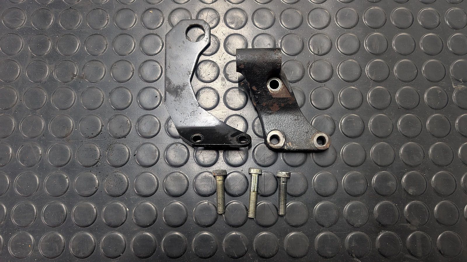 RS2 Halter Servopumpe