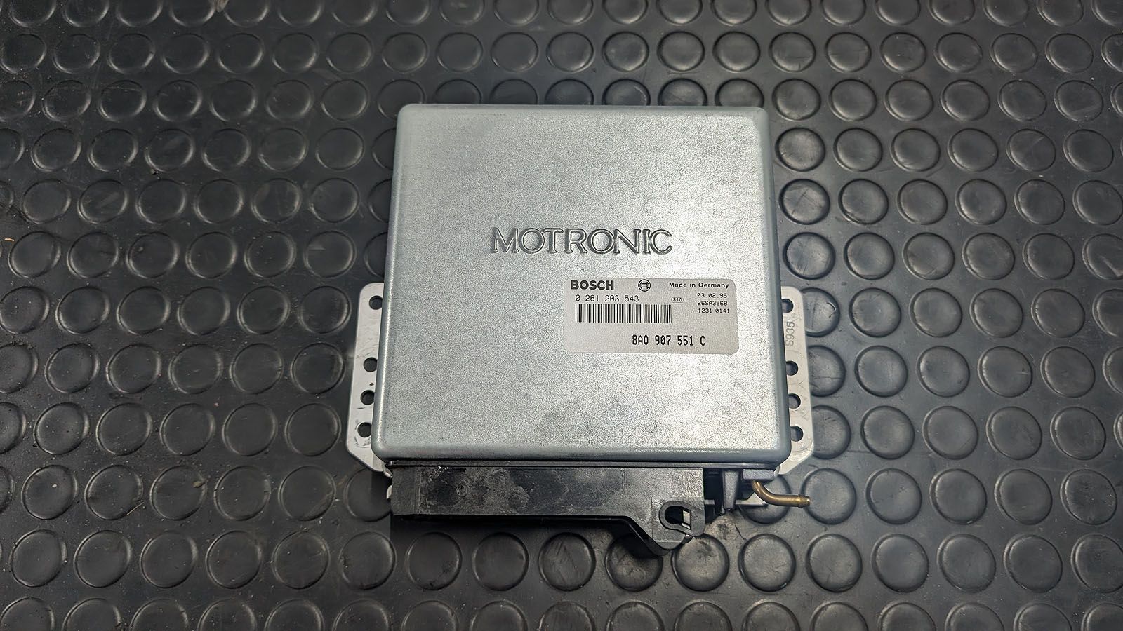 RS2 Motorsteuergerät 8A0 907 551 C