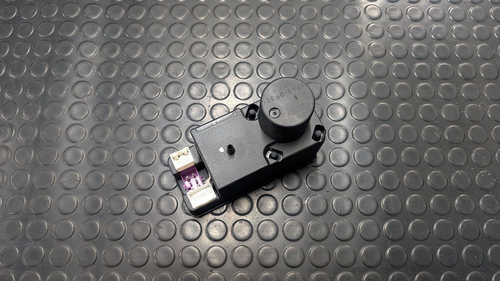 RS2 Pumpe Zentralverriegelung 4A0 862 257 J