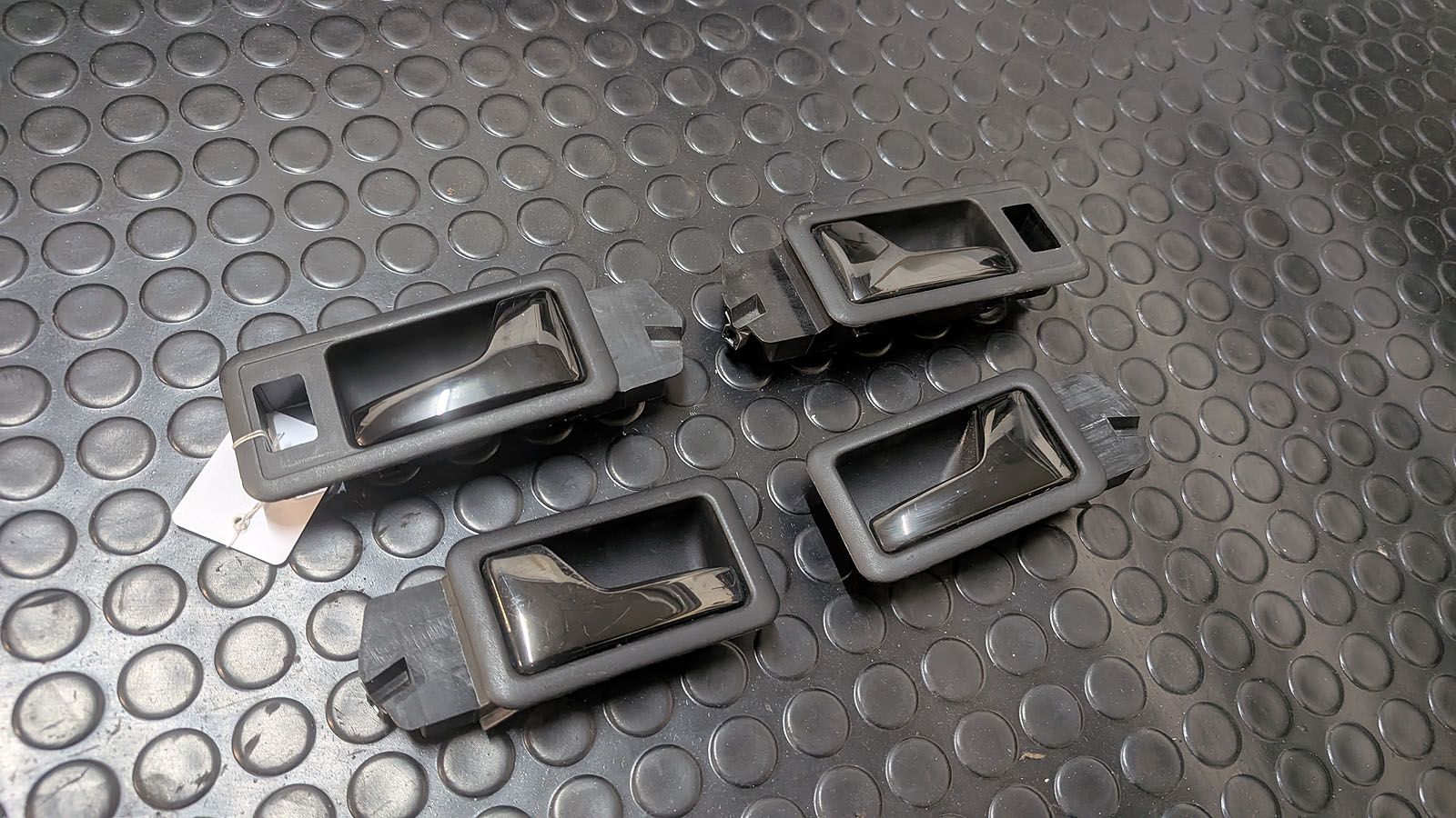 RS2 Türgriffe innen schwarz eloxiert