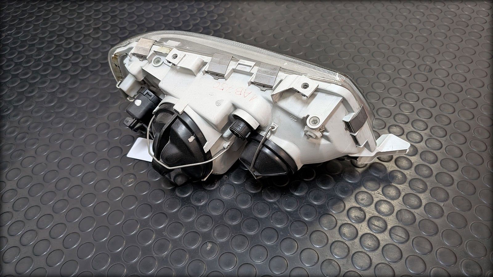 RS2 Scheinwerfer links