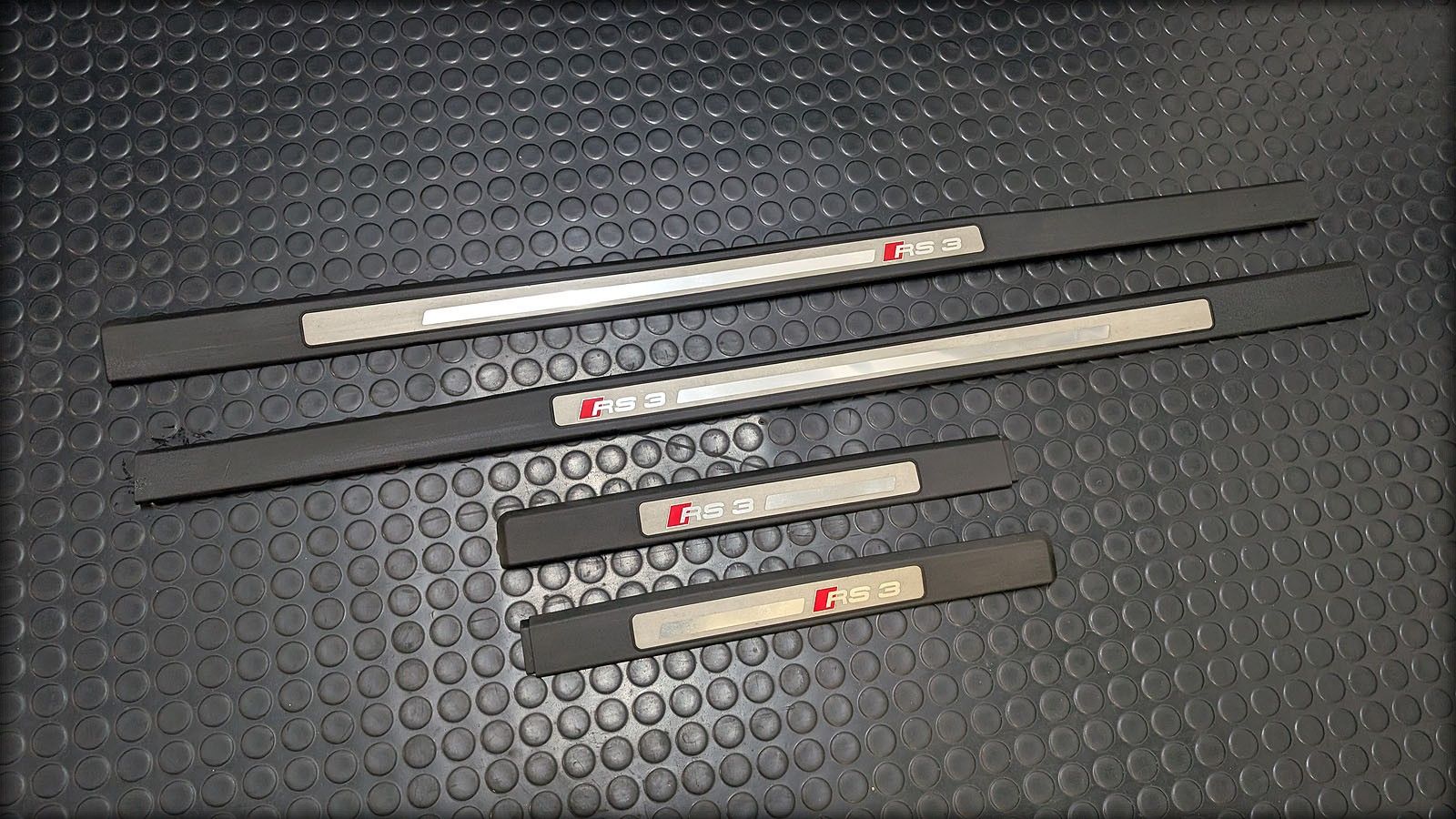 RS3 8P Einstiegsleisten RS3