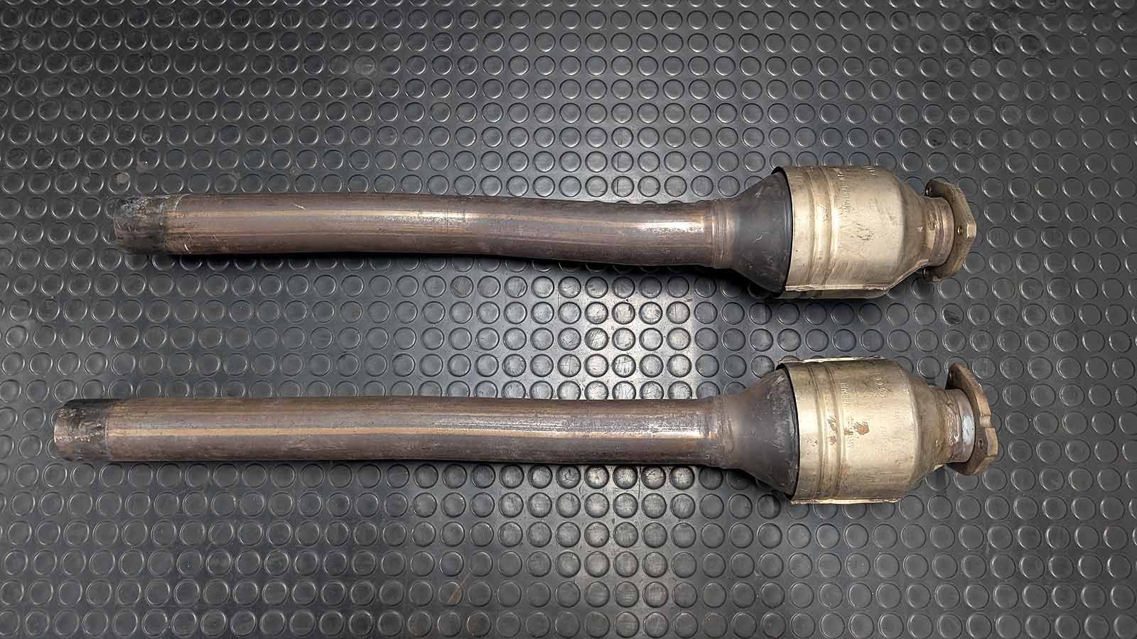 RS3 8P Katalysatoren leer mit Rohr eingeschweisst Motorsportzwecke
