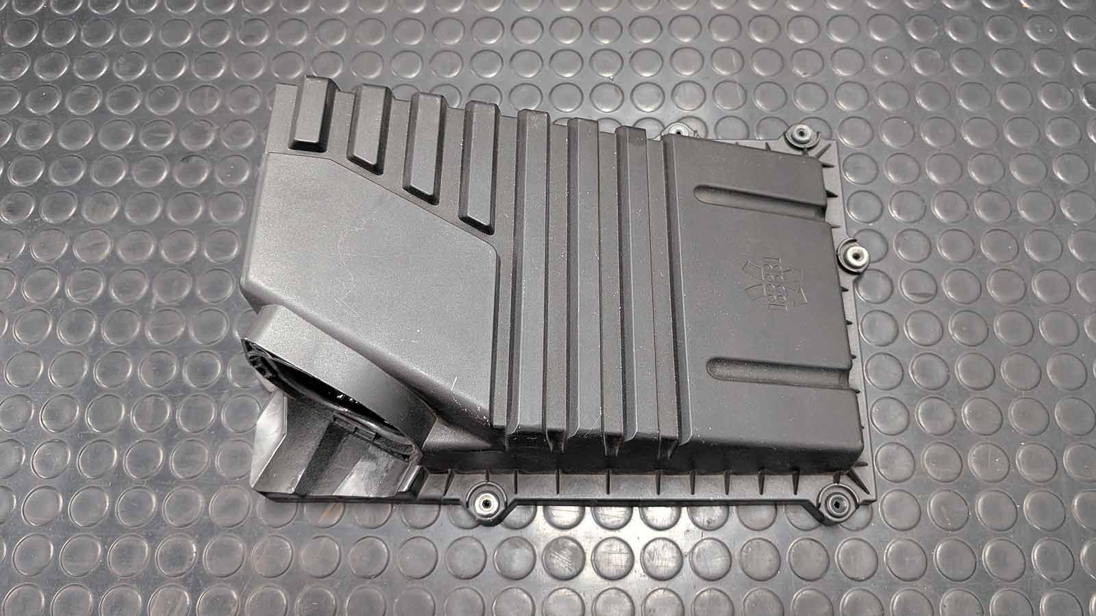 RS3 8P Deckel Luftfilterkasten