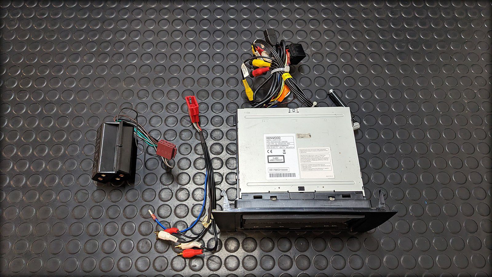 RS4 Biturbo Multimediagerät Kenwood