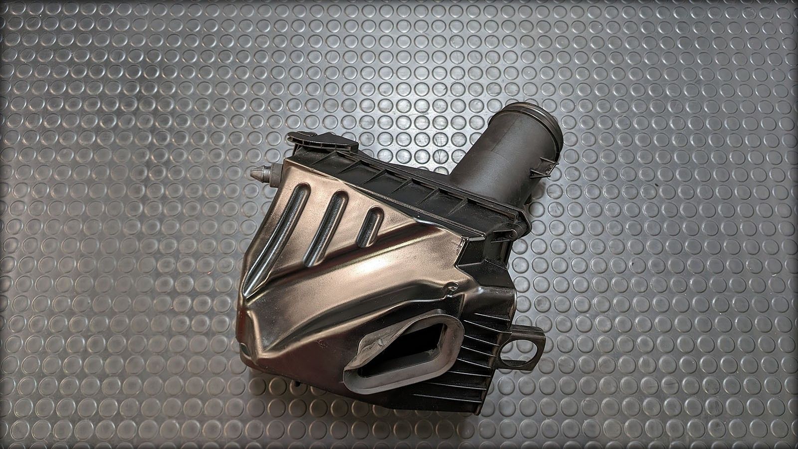 RS4 B7 Luftfilterkasten mit Luftmassenmesser