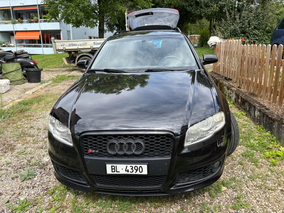 Audi RS4 B7 Avant