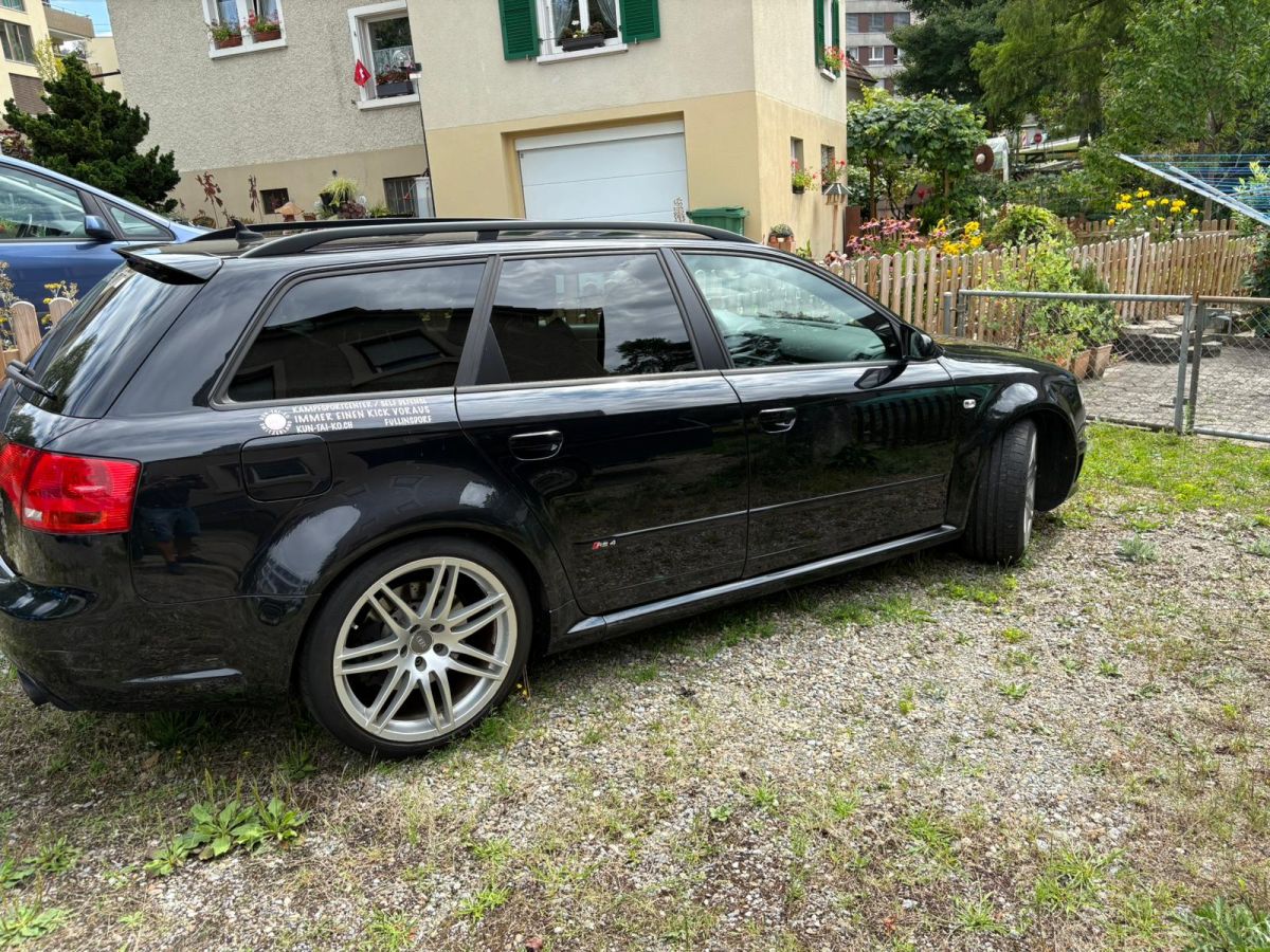 Audi RS4 B7 Avant