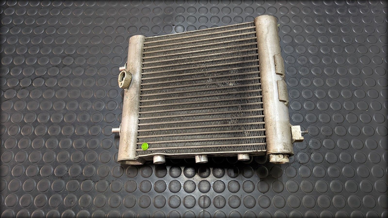 RS6 C7 4G Ölkühler