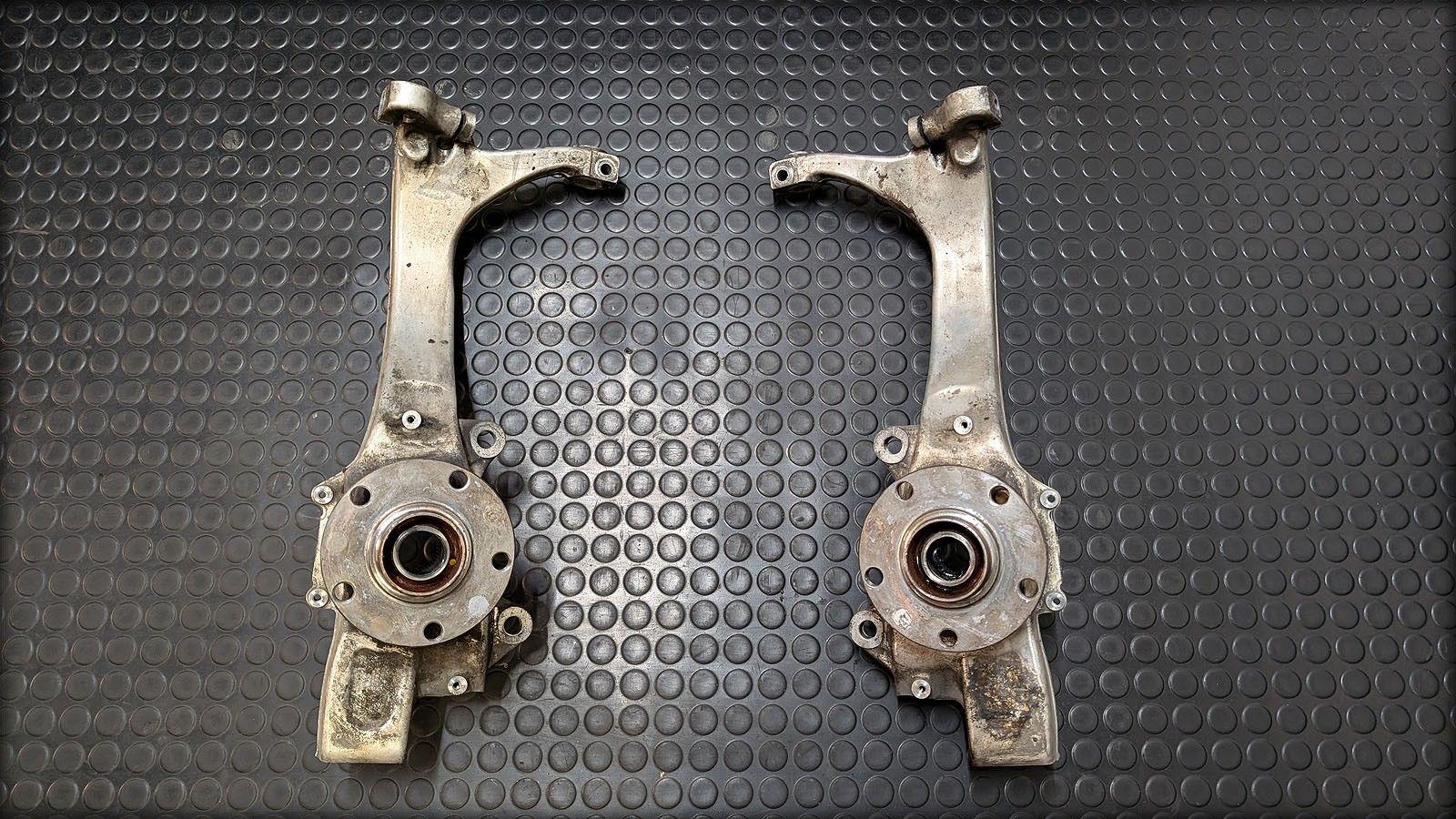 RS6 C5 Achsschenkel Radnaben vorne