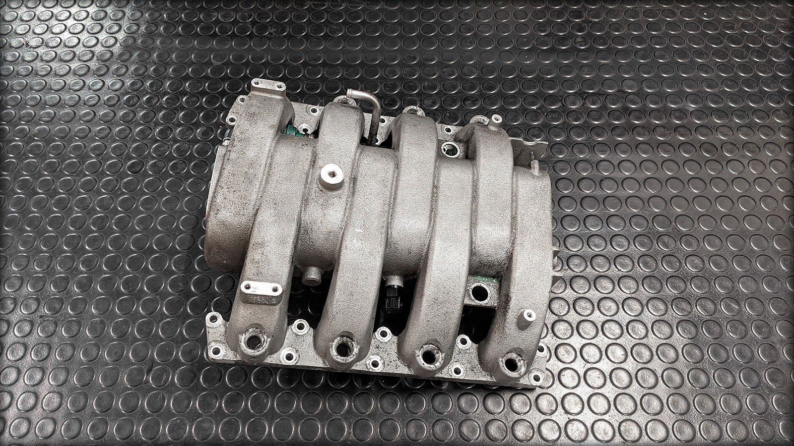 RS6 V8 Biturbo Saugrohr