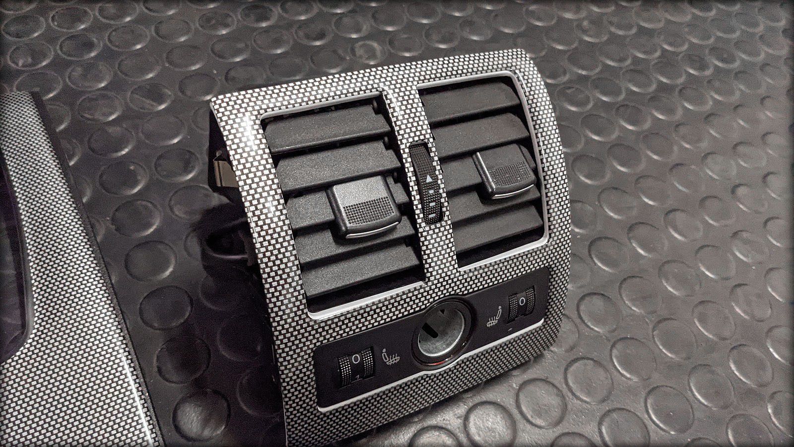 RS6 V8 Biturbo Dekorleisten weiss gebürstet und Teile Carbonlook